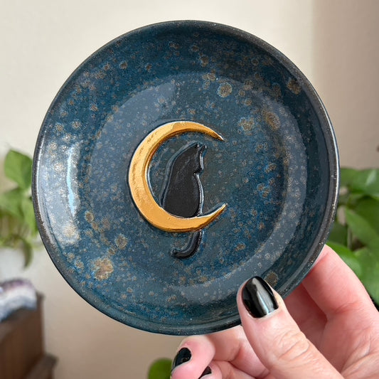 Cat in the Moon Catchall • Shipwreck Glaze