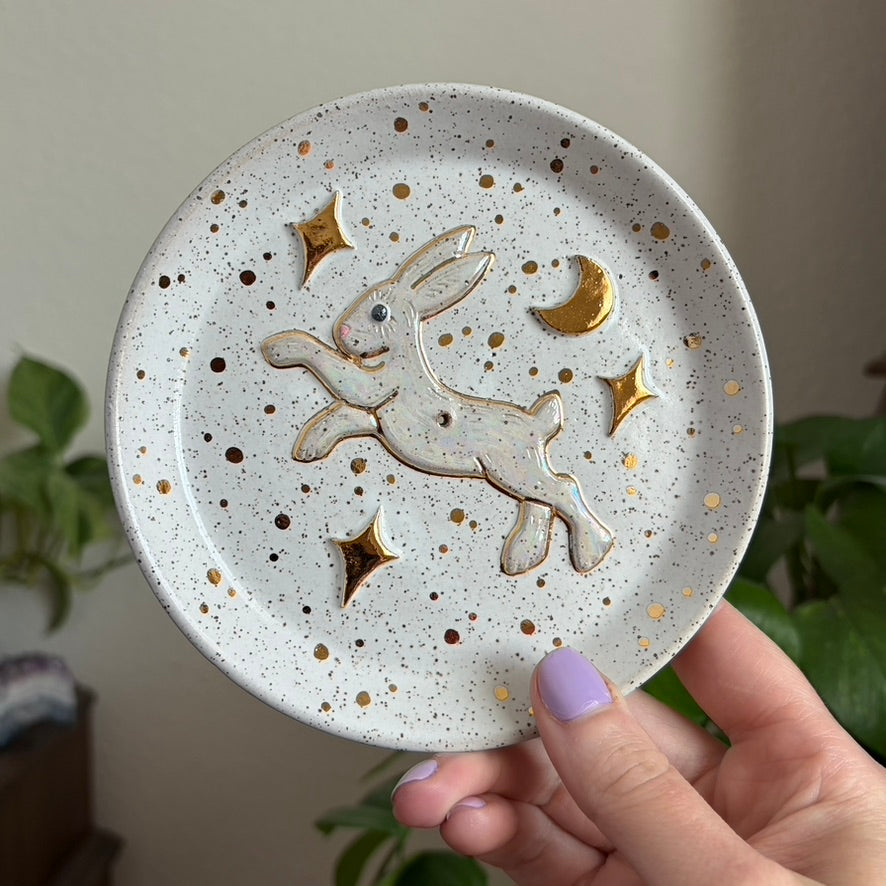 Celestial Hare Incense Holder • Snow Glaze