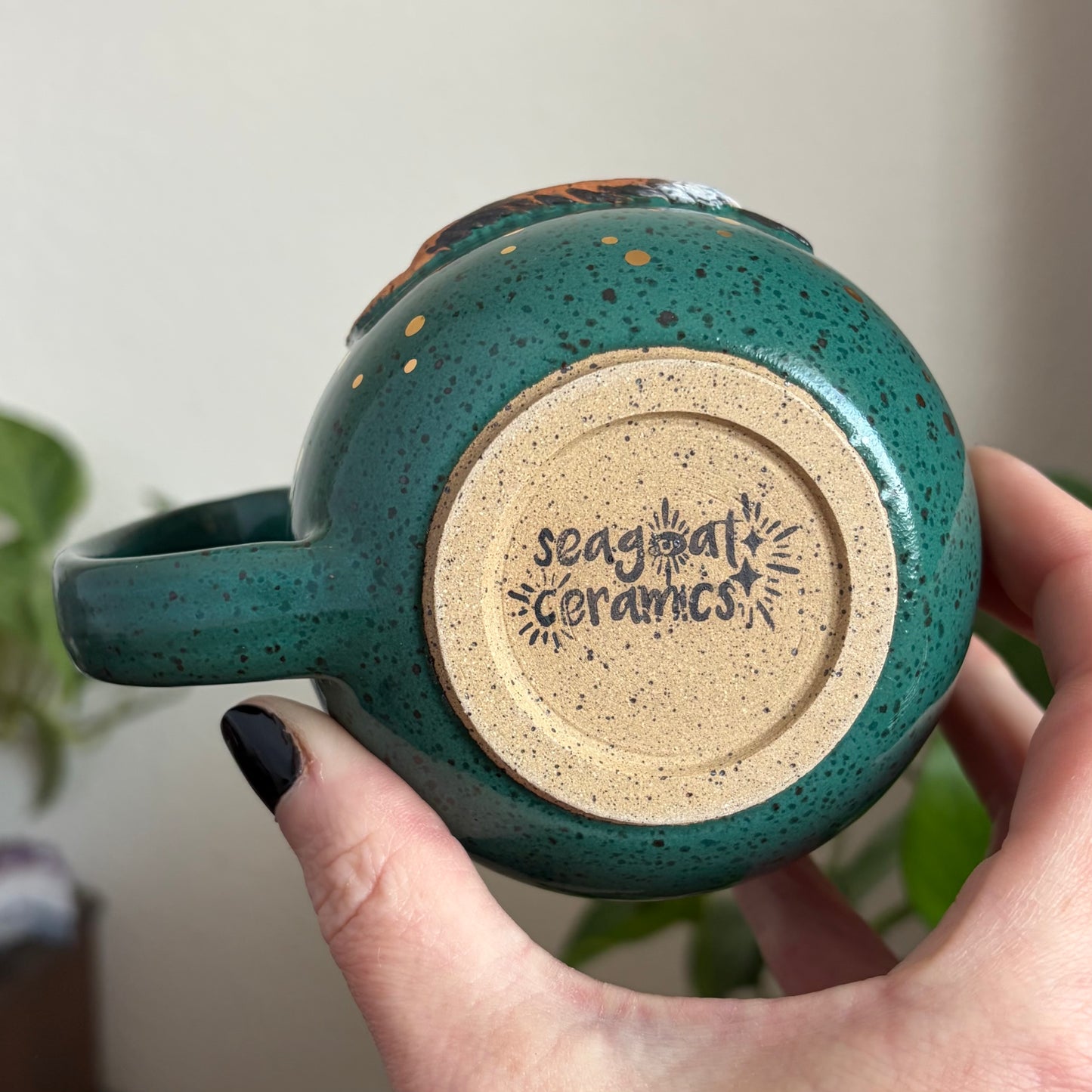 Sleepy Fox Mug • Emerald Glaze • 16 fl oz