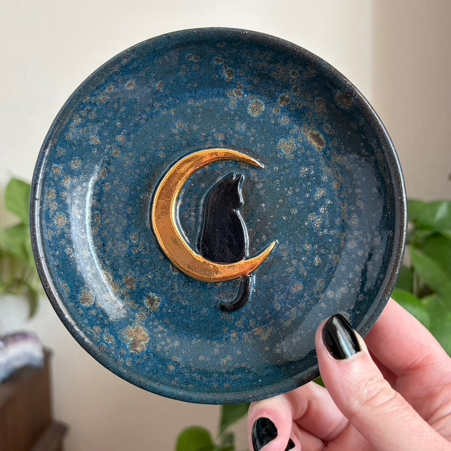 Cat in the Moon Catchall • Shipwreck Glaze