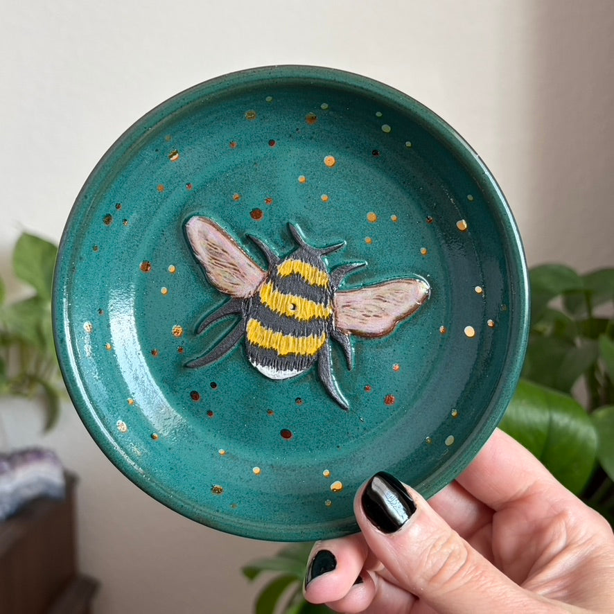 Bee Incense Holder • Emerald Glaze