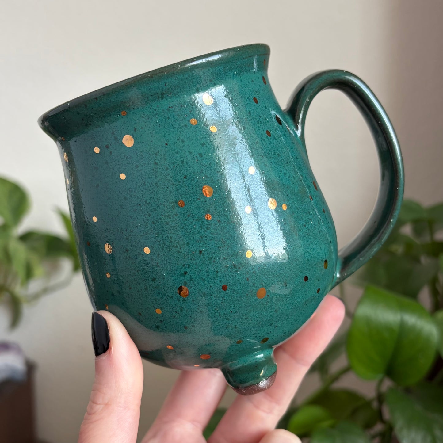 Raven Cauldron Mug • Emerald Glaze • 15 fl oz